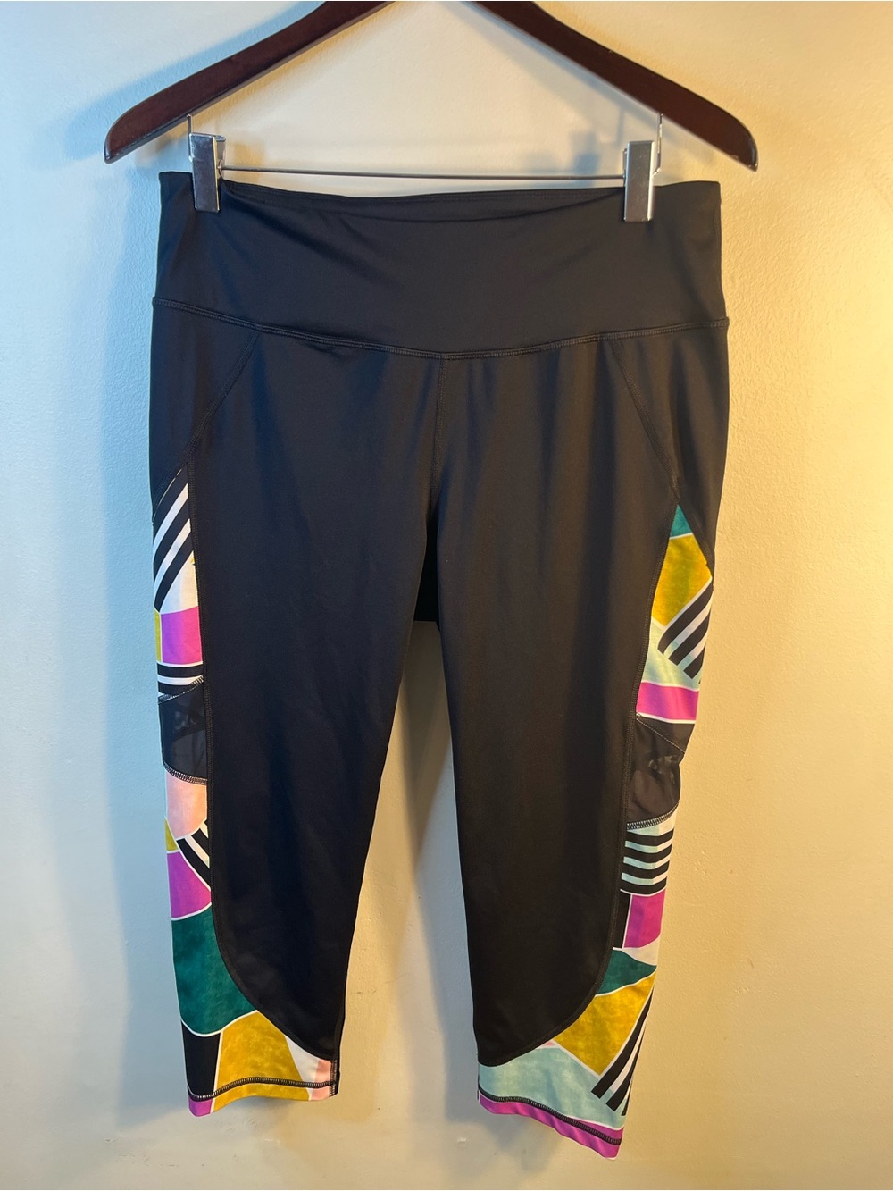 Fila Colorblock Capri Leggings Women’s Size Large